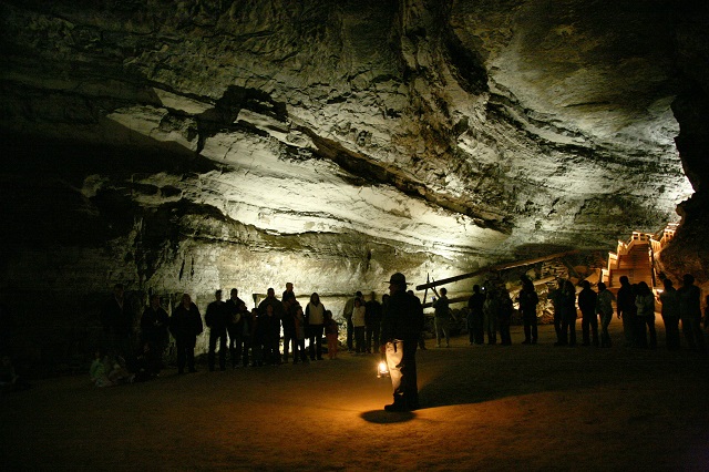 Mamutí jeskyně